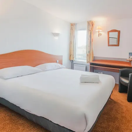 Logis & Restaurant Cap 2* نويليس جوداولت