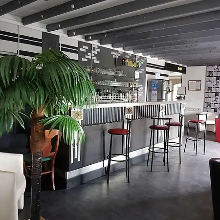 فندق Logis & Restaurant Cap 2*